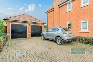 Photo 1- click for photo gallery